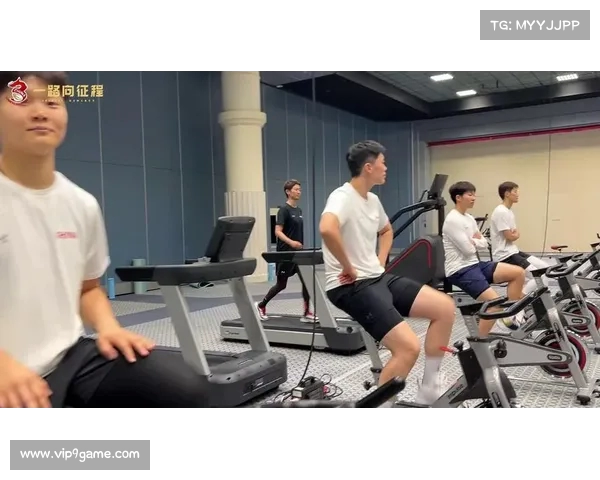 中国三篮国家队启程法国多维尔，备战正赛迎接挑战(中国3v3篮球队国家队)